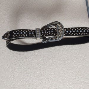 Blingy leather belt excellent condition